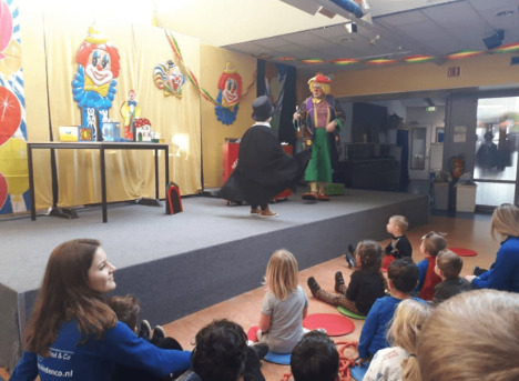 Clown Pepe's grote goochelshow voor scholen en verenigingen